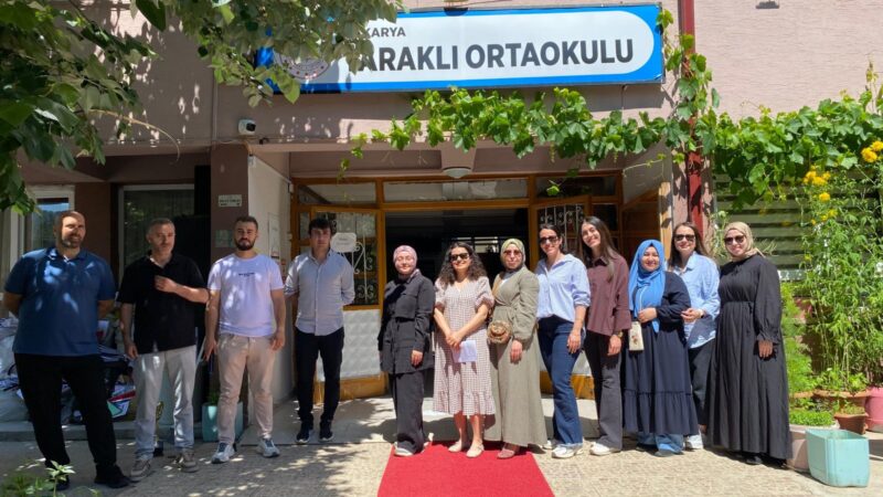 Taraklı Ortaokulu’nda Karne Heyecanı