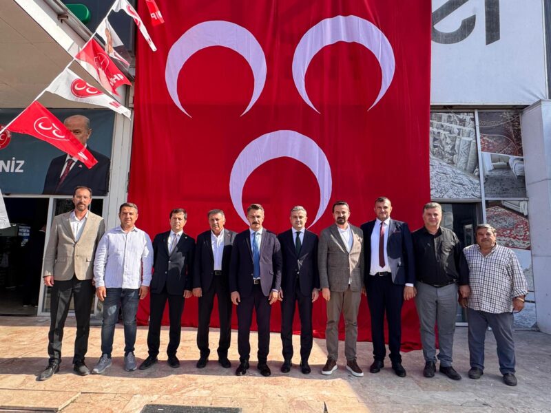 MHP Sakarya’da Oğuz Alkaş yeniden başkan! Yeni yönetim belli oldu