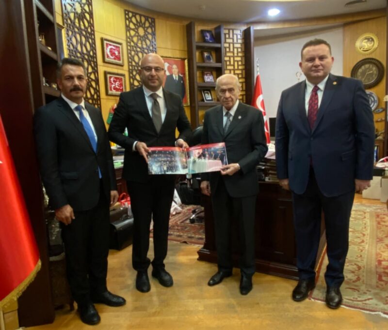 MHP Sakarya’dan Bahçeli’ye kongre sonrası ziyaret!
